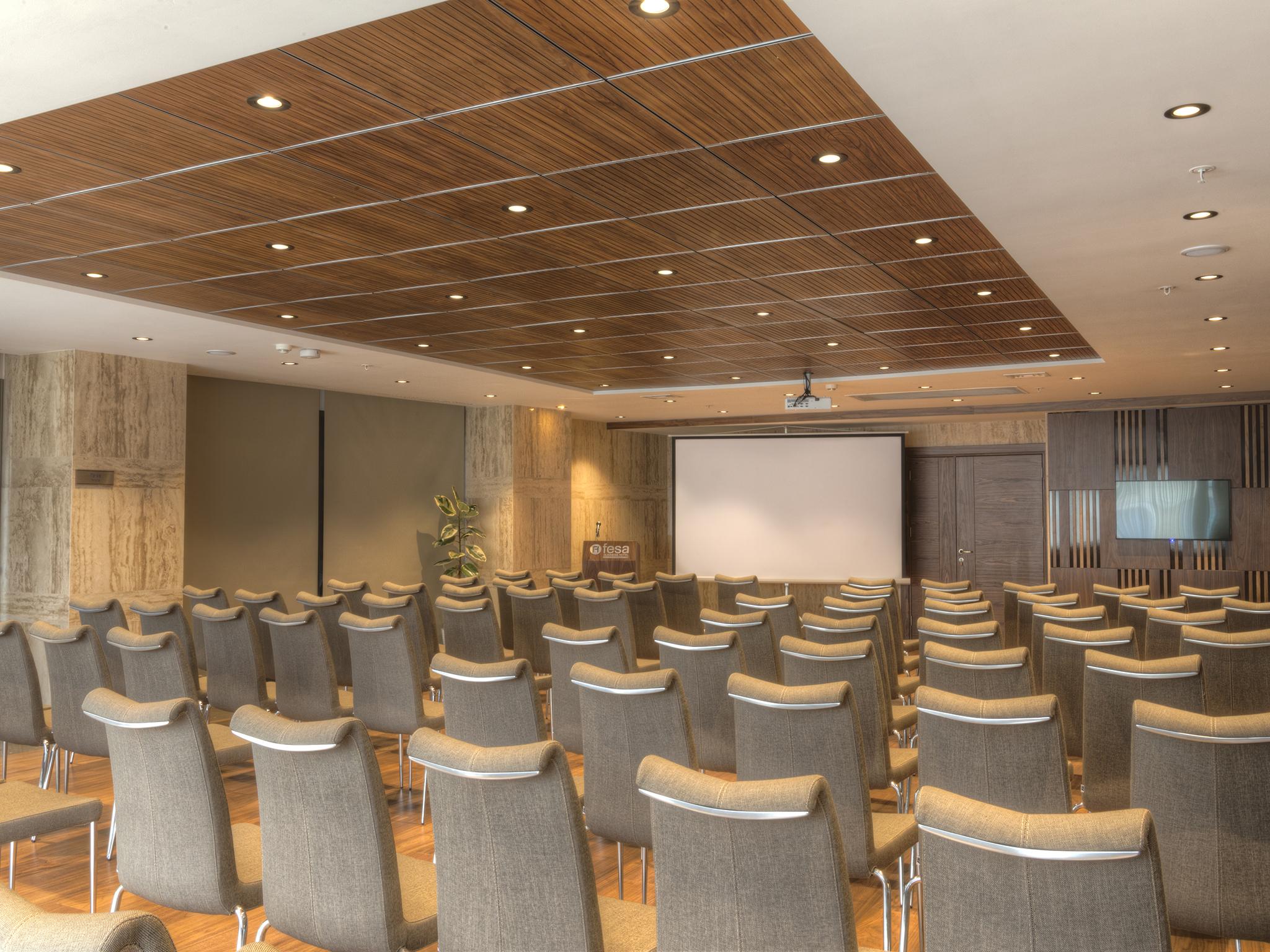 Fesa Business Hotel 게브제 외부 사진