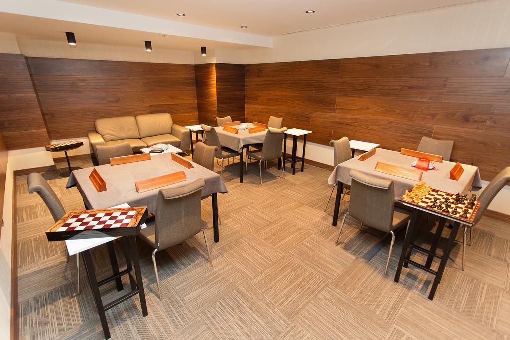 Fesa Business Hotel 게브제 외부 사진